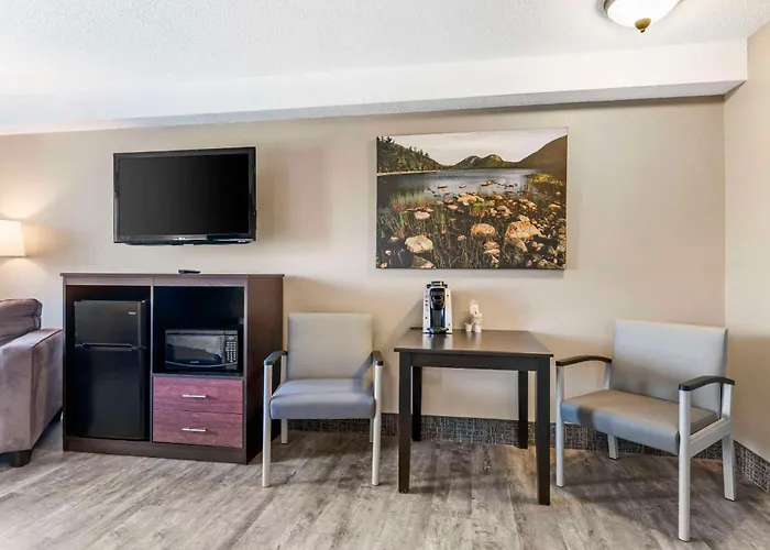 Black Bear Inn, An Ascend Collection Hotel
